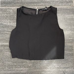 FOREVER 21 Blk crop top